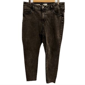 Ava & Viv | Women's Mid-Rise Acid Washed Skinny Black Denim Jeans (Size 17)